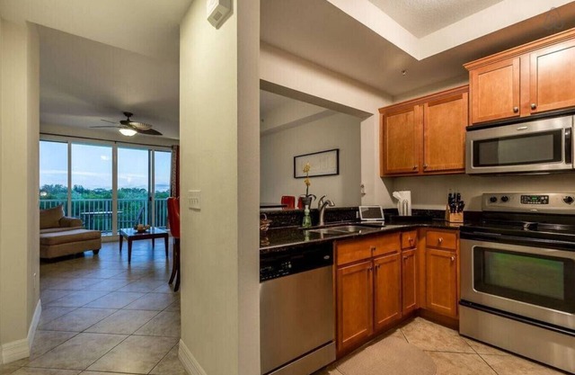 Sleeps 7- Beach Resort Community- Access to all amenities