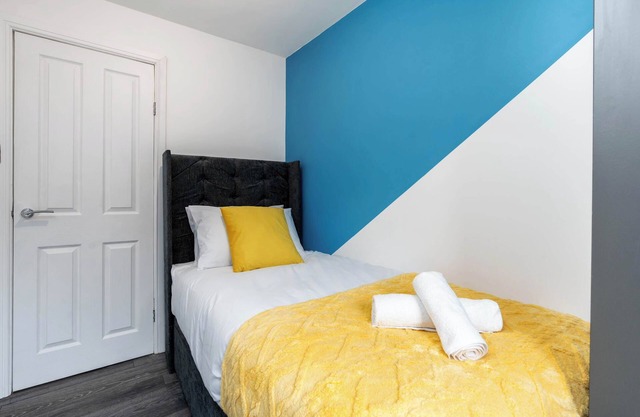 Sleeps up to 7 | 4BR 1BA | 15%OFF