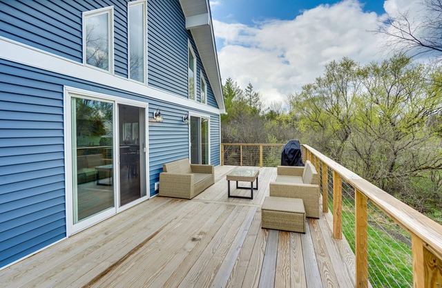 Sleepy Hollow Lake Home w/Deck, Pool Access!