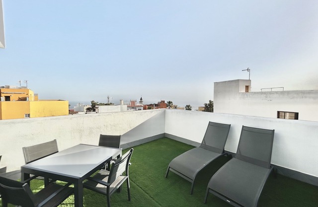 Slim Eloy Penthouse