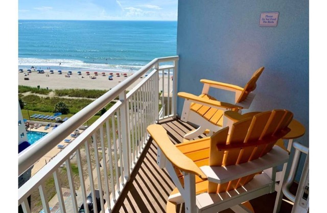 Small Family Getaway-Couples Retreat-Book Now! Strong WIFI - Super Clean