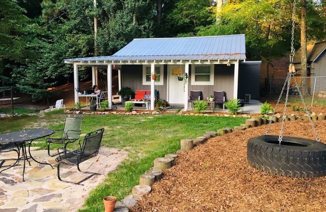 Small house Floral Oasis