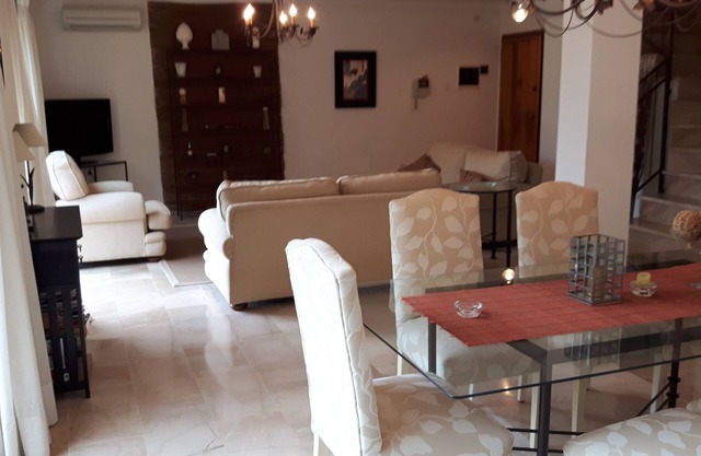 SMART SPACIOUS DUPLEX APARTMENT