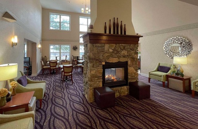 Smart Suites, an Ascend Collection Hotel