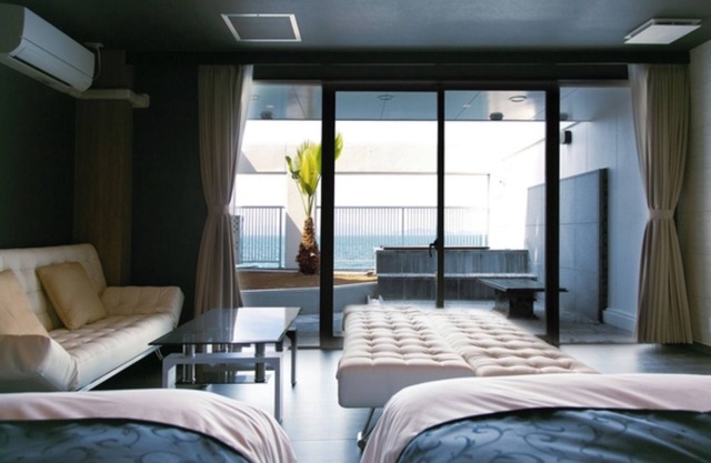 Smoking allowed 2nd floor twin room 3 persons /Matsuyama Ehime
