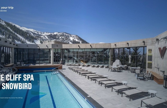 Snowbird Cliff Club 3 Room Ski in Ski Out Condo