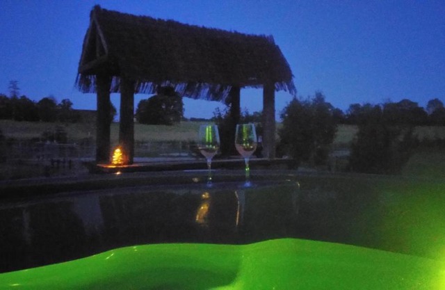 Soirée romantique avec Bain Nordique sur Domaine Equestre, Studio Tout Confort