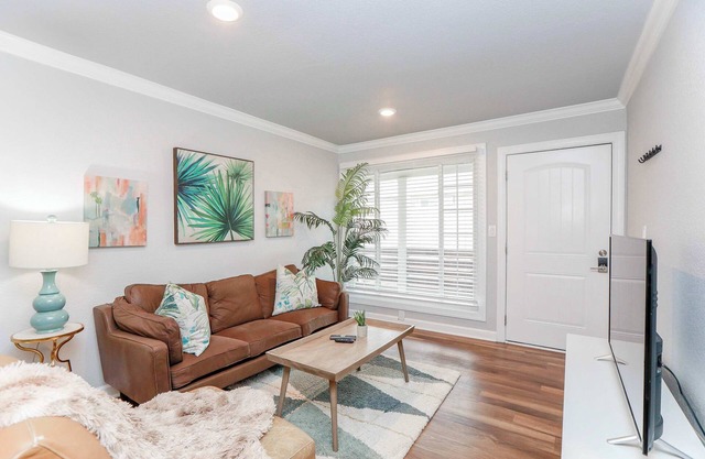 Sojourn Palm Suite at Beach Cottages