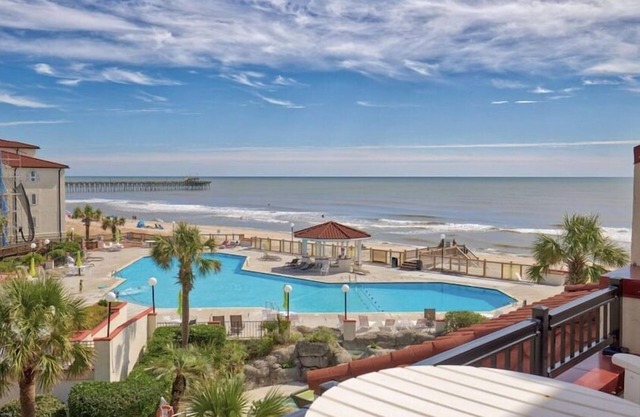 "Sol Connection" 2 bed/2.5 bath condo/Villa Capriani in N Topsail