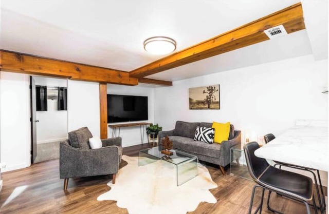 Solar Powered, 2 Bed 1 Bath Princeton Suite