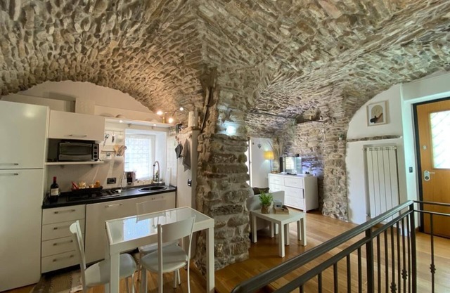 Soldano Apartment in typical Ligurian house