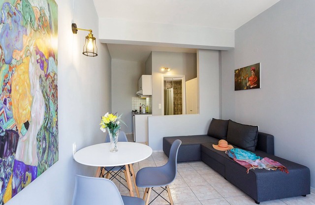 Sole Mare Seadise Apts- Side seaview apartment (5)