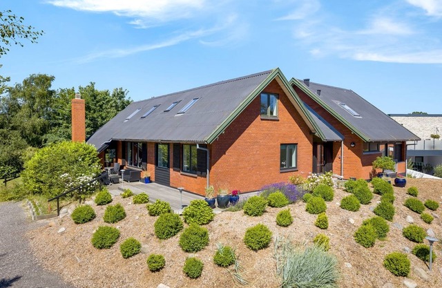 "Solvey" - 400m from the sea by Interhome