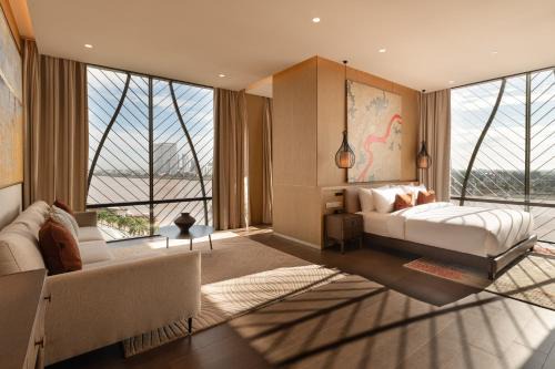 SOMA HOTEL Riverside