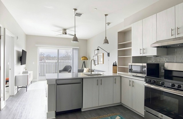 Sonder by Marriott Bonvoy Belcourt Apartments Hillsboro Village