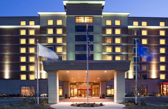 Sonesta Milwaukee West Wauwatosa