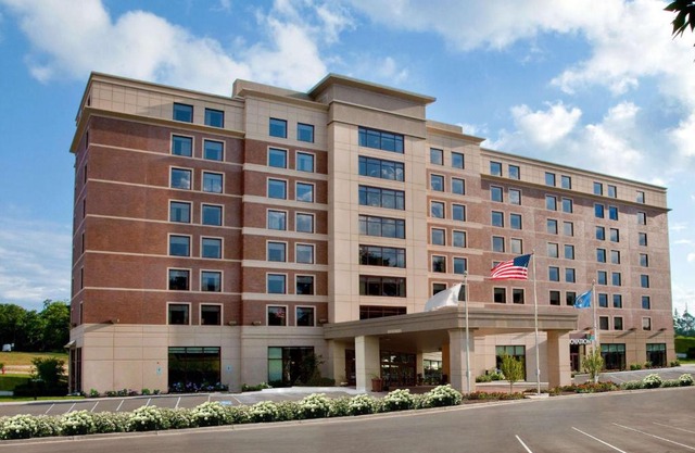 Sonesta Milwaukee West Wauwatosa
