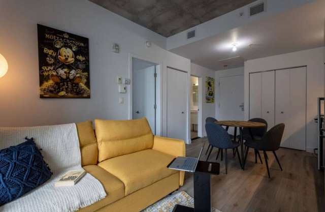 Sophisticated 1BR Escape | Charm in Old Port