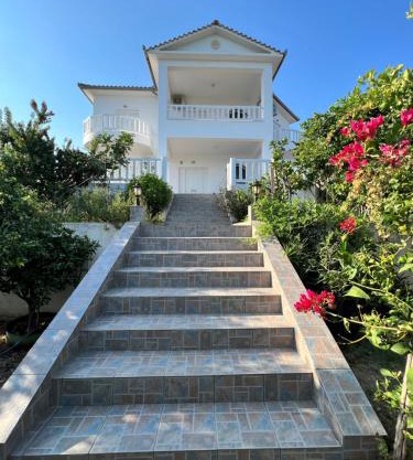 Soros Seaside Villa