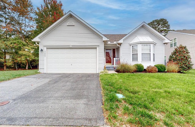 South Hampton - 37923 Greenwich Ln