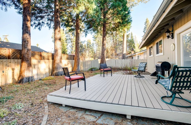 South Lake Tahoe Home ~ 2 Mi to the Lake!
