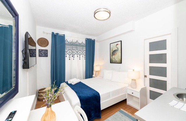 South of Fifth Ocean Drive Apt