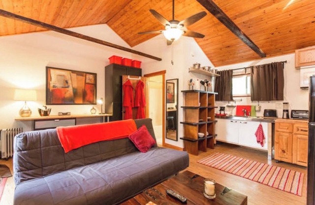 South Pasadena Studio Near Metro