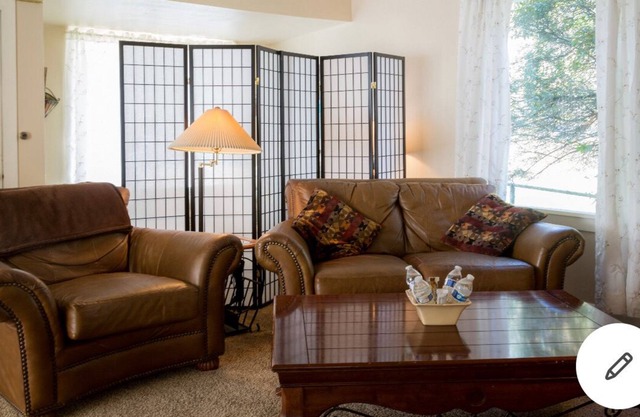 South Perry District Flat