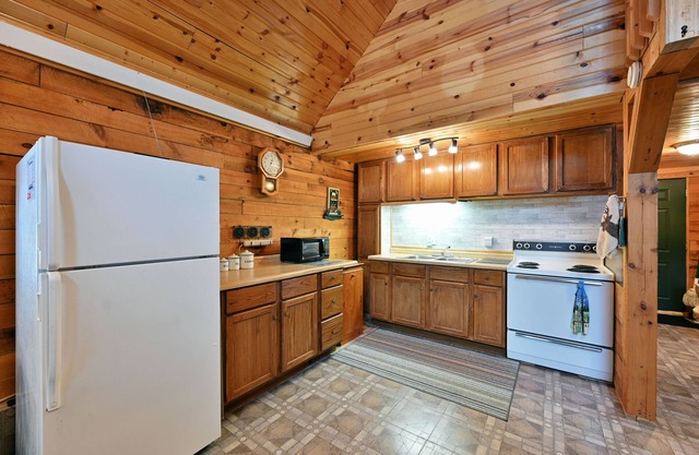 South Ridge Retreat near Mt. Telemark