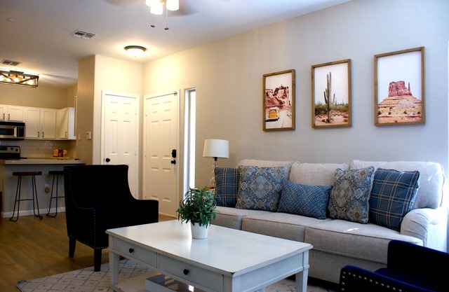 *South Scottsdale GEM - gated, garage, greenbelt*
