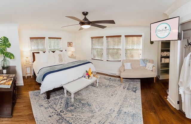 Southern Cottage Tucked Under the Oaks