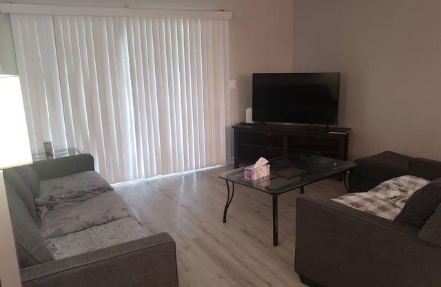 Southern living at its finest! Beautiful condo in North Charleston.