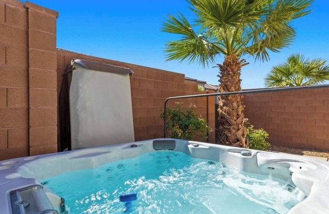 Southern Utah charm. Close to St George and National Parks