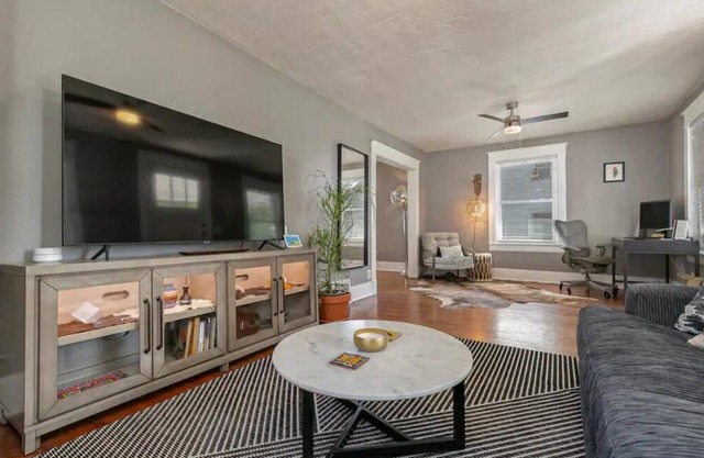 Southwest/Craftsman/Downtown