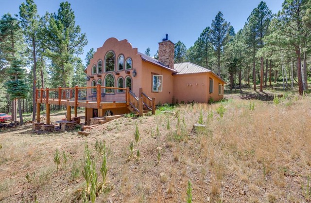 Southwestern Angel Fire Abode with Game Room