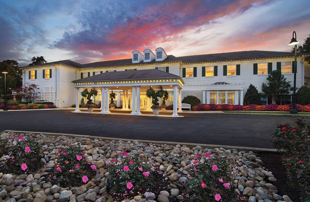 Spacious 2 bedroom at Marriott Fairway Villas. Reserve now!