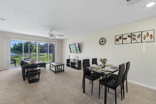 Spacious 2BR Condo Near Disney with Pool & Basketball