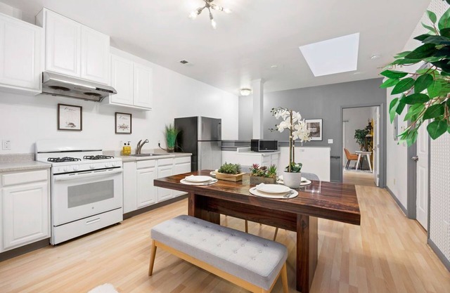 Spacious 3 Bed/3 Bath in San Francisco. Close to BART/101 Freeway. SFG Hospital