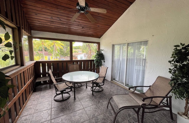 Spacious 3-bedroom with AC and WiFi in brilliant Fort Lauderdale