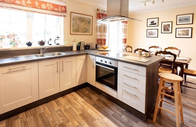 Spacious 3 Bedroom Property in Dornoch, Minutes From Town Centre