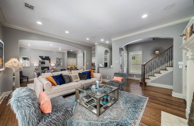 Spacious 3 lvl Oak Lawn Townhouse close to Uptown, Downtown, Highland Park, SMU