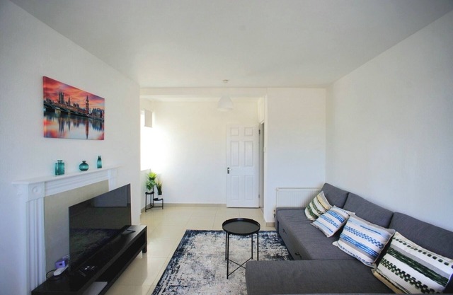 Spacious 3BR/2BA – Central London - Walk to Paddington/Hyde Park