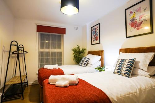 Spacious 3BR Apartment in Enfield, North London