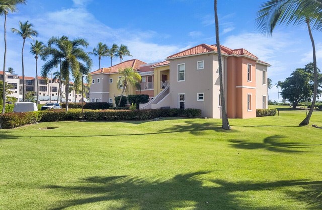 Spacious 3BR apt for 10 Guests | Palmas del Mar