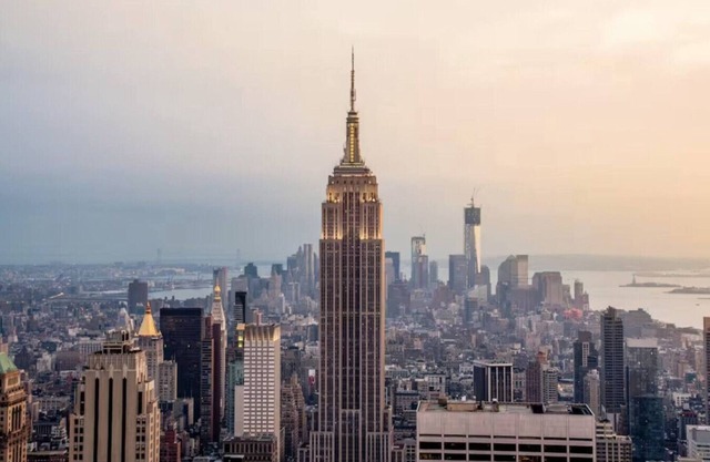 Spacious 3BR Apt in Kips Bay - 5 Star Location!