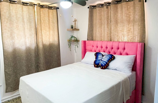 Spacious 3BR Oceanview house near el malecon