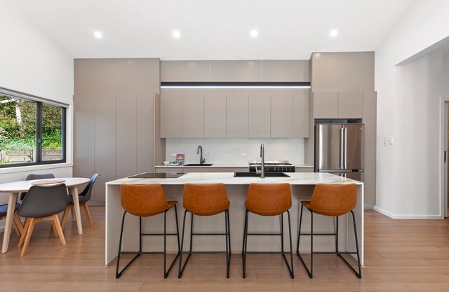 Spacious 4-Bed House in Scenic Wentworth Falls