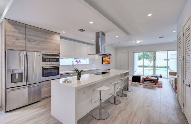 Spacious 4-bedroom house in marvelous Miami + Pool