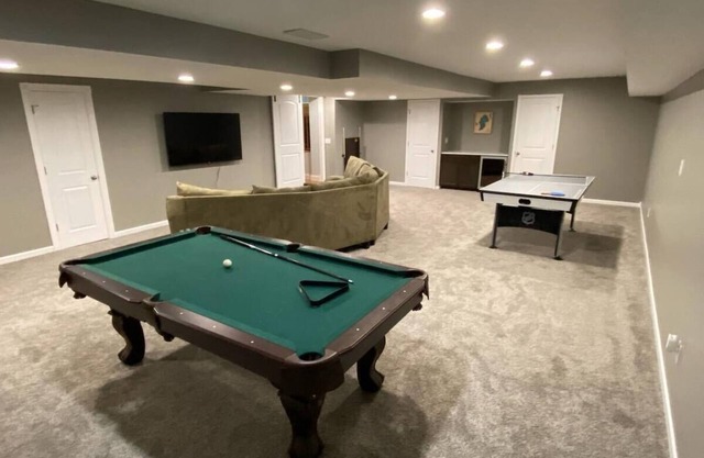 Spacious 4-Bedroom, 3-Bathroom Retreat for Making Special Memories