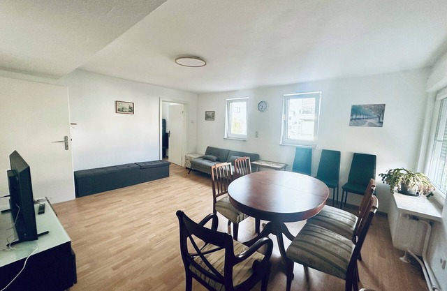 Spacious 4-room apartment with terrace and garden